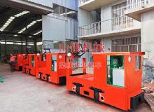 點(diǎn)擊查看詳細(xì)信息<br>標(biāo)題：架線式電機(jī)車 閱讀次數(shù)：1905